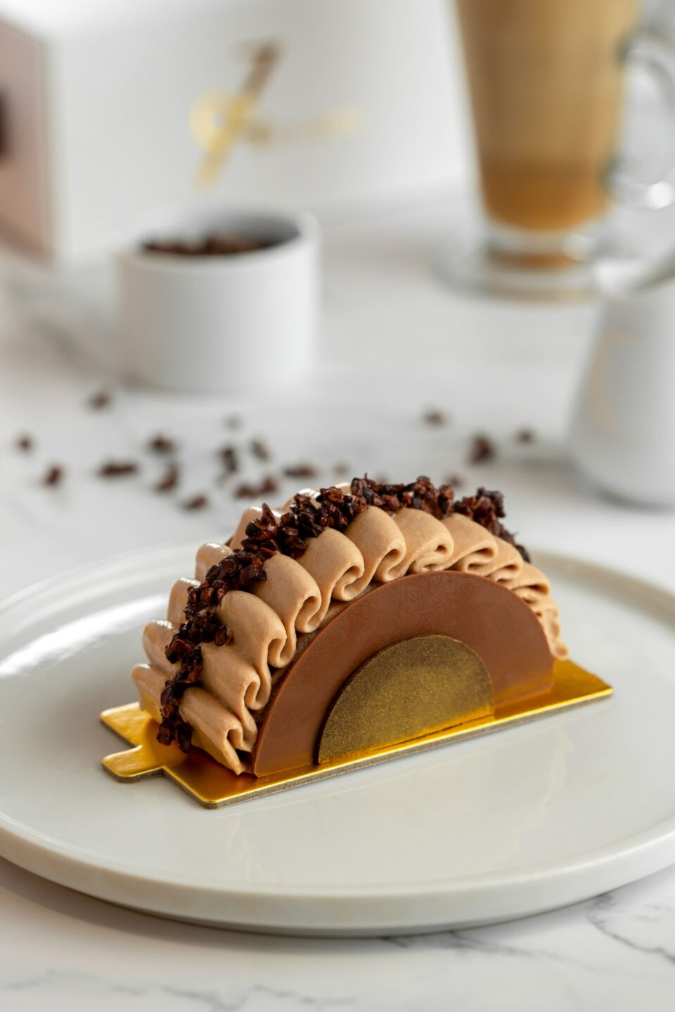 Dessert au chocolat réalisé par DUCASSE Conseil pour Ali Bin Ali Hospitality