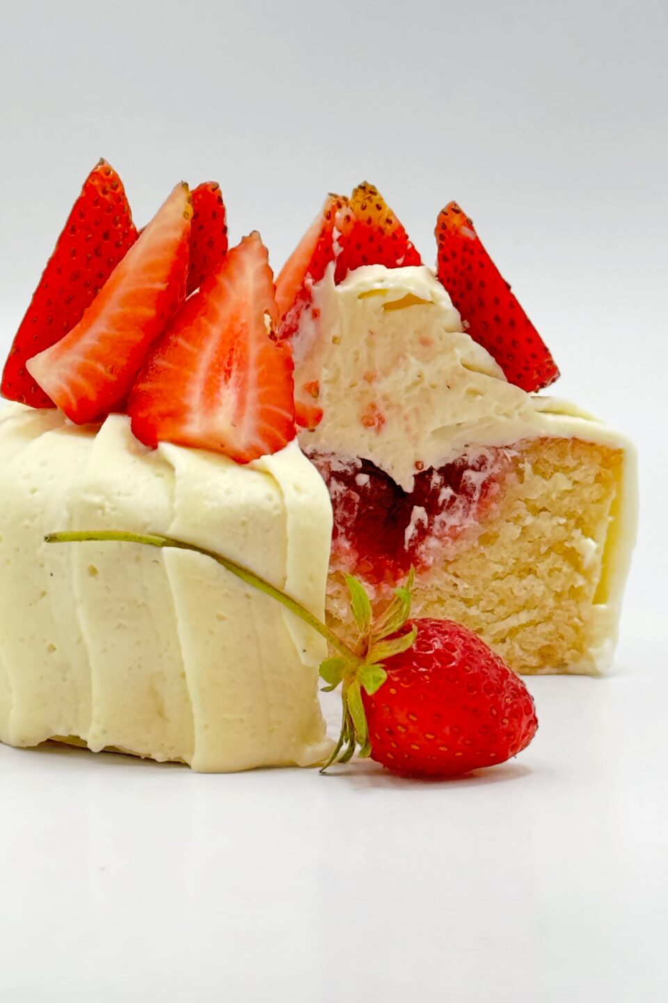 Pâtisserie à la fraise réalisée par les équipes de Pâtisserie Margot